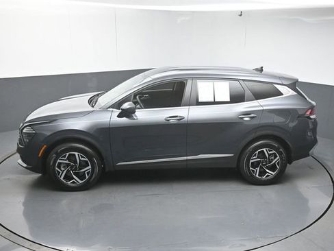 Used 2025 Kia Sportage LX AWD/4WD image 43