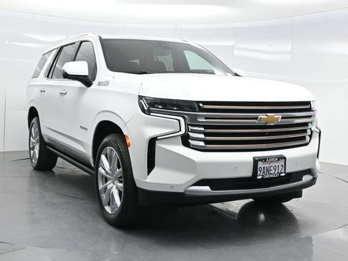 Used 2022 Chevrolet Tahoe High Country w/ Premium Package 2 AWD/4WD image 73