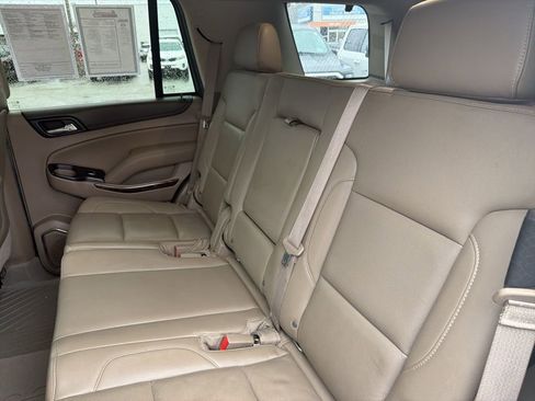 Used 2016 GMC Yukon SLT image 32