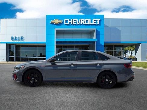 Used 2023 Volkswagen Jetta GLI Autobahn FWD image 6