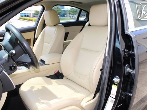 Used 2014 Jaguar XF 3.0 RWD image 7