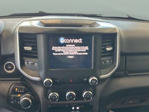 Used 2019 RAM 1500 Big Horn AWD/4WD image 12