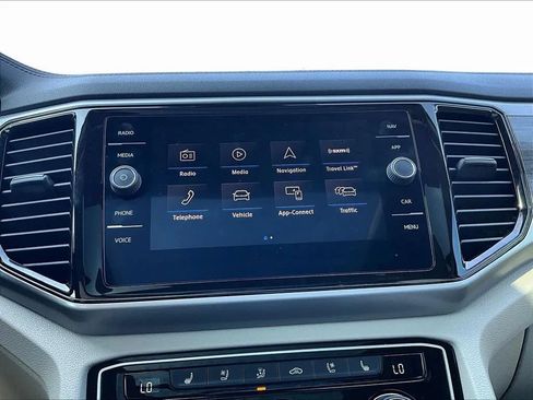 Used 2021 Volkswagen Atlas SEL Premium AWD/4WD image 16