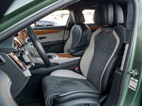 Certified 2023 Bentley Flying Spur S V8 AWD/4WD image 16