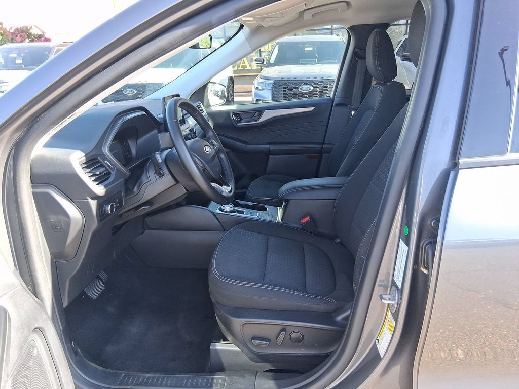 Used 2023 Ford Escape Active FWD image 9
