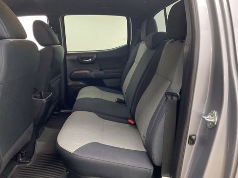 Used 2021 Toyota Tacoma TRD Off-Road image 16