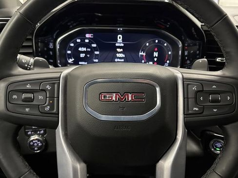 Used 2025 GMC Sierra 1500 Elevation image 16