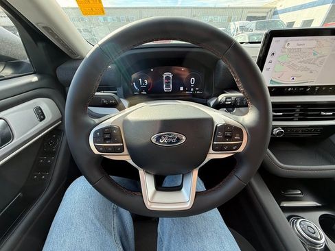 New 2025 Ford Explorer Active image 6