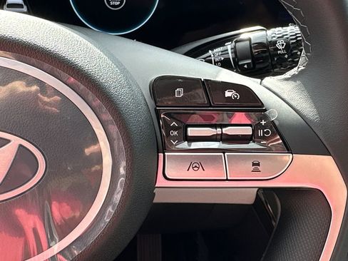 New 2026 Hyundai Elantra Limited image 25