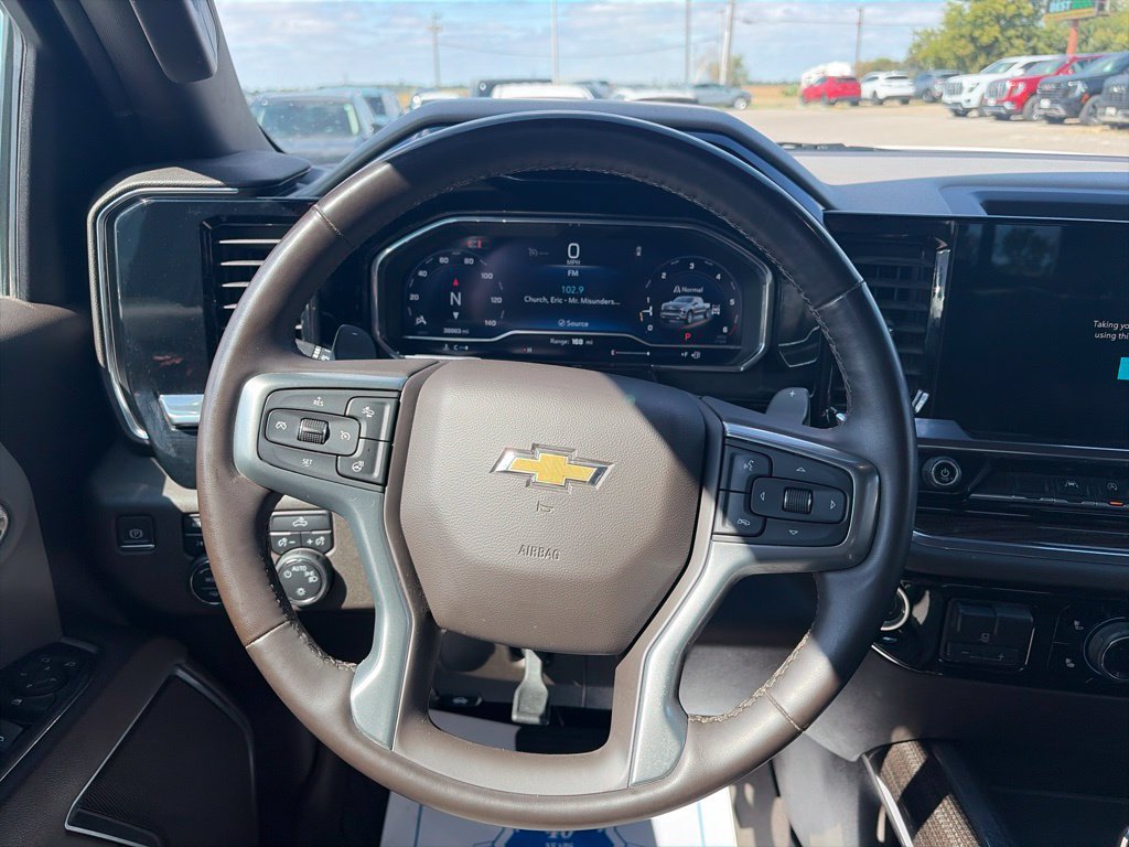Used 2024 Chevrolet Silverado 1500 LT AWD/4WD image 15