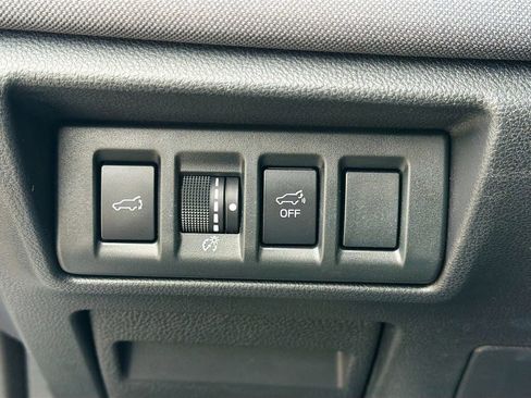 Used 2022 Subaru Outback Premium image 32