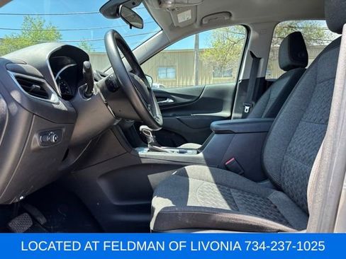 Used 2024 Chevrolet Equinox LT w/ LPO, Floor Liner Package FWD image 6