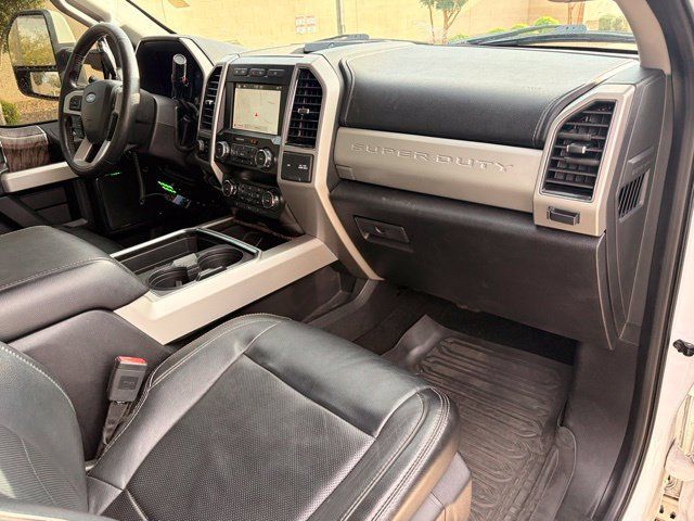 Used 2019 Ford F350 Lariat w/ Lariat Ultimate Package AWD/4WD image 16