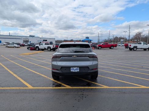 New 2026 Chevrolet Equinox EV LT w/ Comfort Package image 4