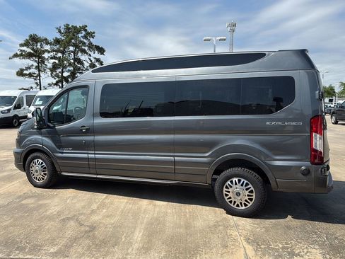 New 2026 Ford Transit 150 Low Roof AWD image 9