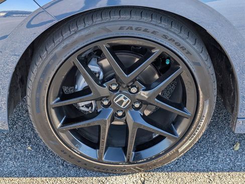 Used 2025 Honda Civic Sport image 13