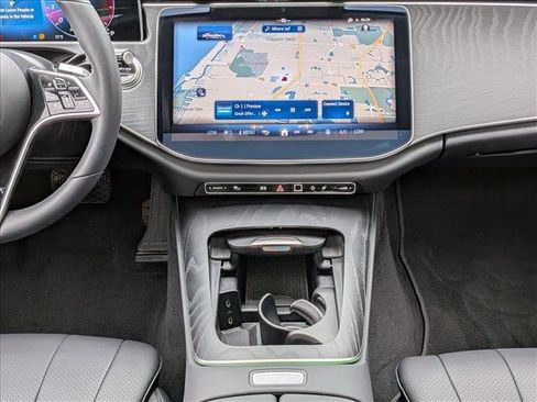 Used 2025 Mercedes-Benz E 350 Sedan image 12