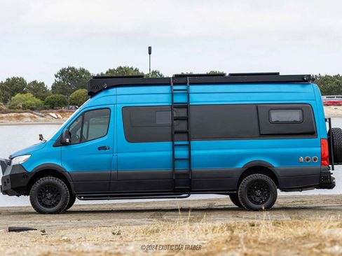 Used 2021 Mercedes-Benz Sprinter 2500 image 3