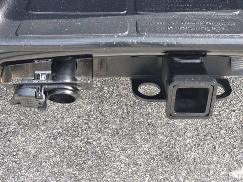 Used 2017 Chevrolet Express 2500 image 9