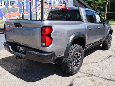 New 2026 Chevrolet Colorado ZR2 w/ Technology Package AWD/4WD image 34