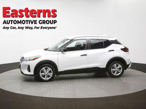 Used 2021 Nissan Kicks S image 55