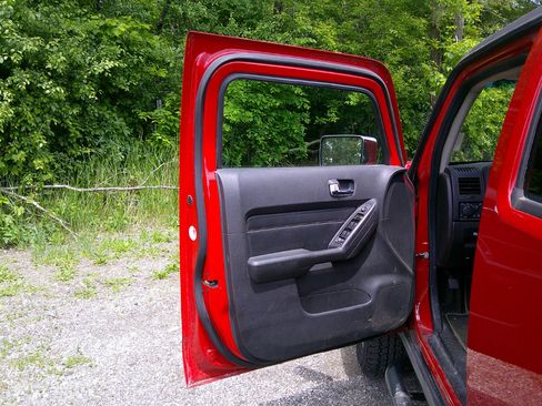 Used 2009 HUMMER H3 X image 13