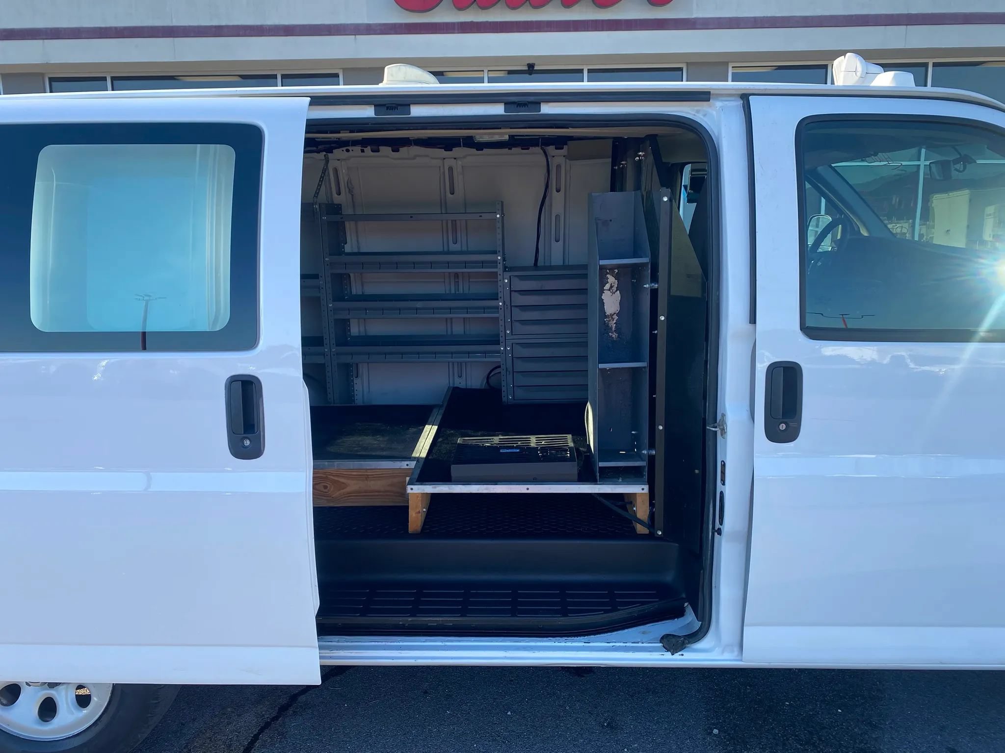 Used 2014 Chevrolet Express 1500 AWD image 18