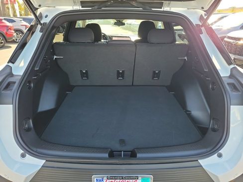 Used 2026 Chevrolet Equinox EV LT FWD image 20
