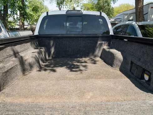 Used 2019 Toyota Tacoma TRD Pro AWD/4WD image 7