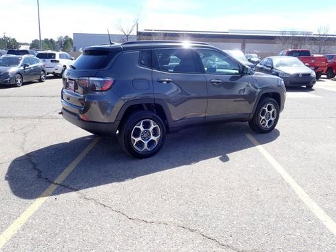 Used 2022 Jeep Compass Trailhawk image 4