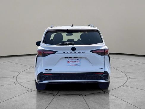 Certified 2025 Toyota Sienna XSE w/ XSE Premium Package AWD/4WD image 5