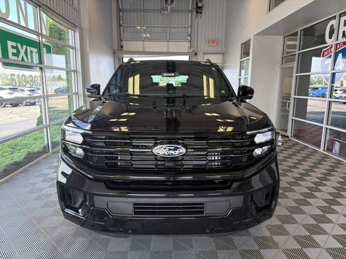 New 2027 Ford Expedition Platinum w/ Stealth Appearance Package AWD/4WD image 2