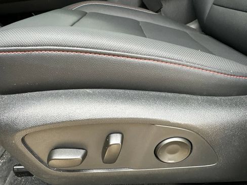 Used 2024 Chevrolet Traverse Z71 w/ LPO, Floor Liner Package AWD/4WD image 7