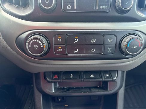 Used 2019 Chevrolet Colorado LT w/ LT Convenience Package RWD image 19