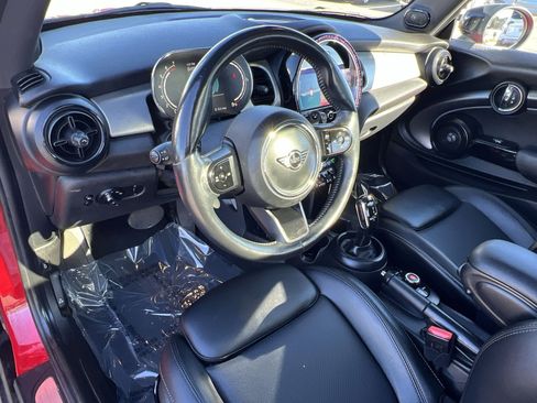 Used 2022 MINI Cooper S w/ Premium Package image 24