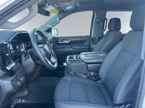 Used 2024 Chevrolet Silverado 1500 LT AWD/4WD image 11