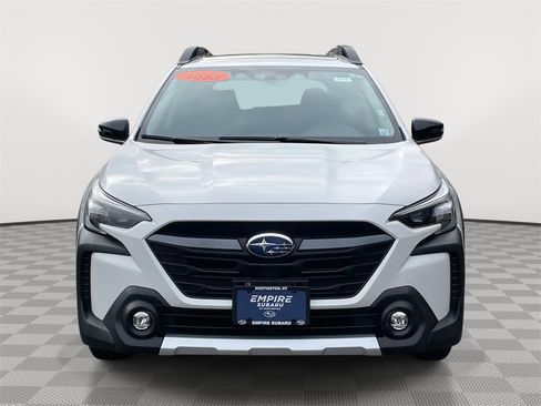 Used 2023 Subaru Outback Limited XT image 2