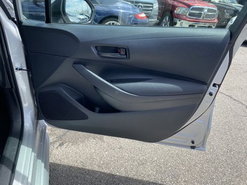 Used 2025 Toyota Corolla LE FWD image 23