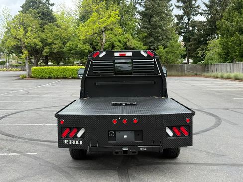 Used 2022 Ford F250 XL w/ Power Equipment Group AWD/4WD image 5