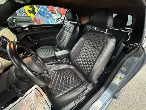 Used 2019 Volkswagen Beetle 2.0T Final Edition SEL image 19