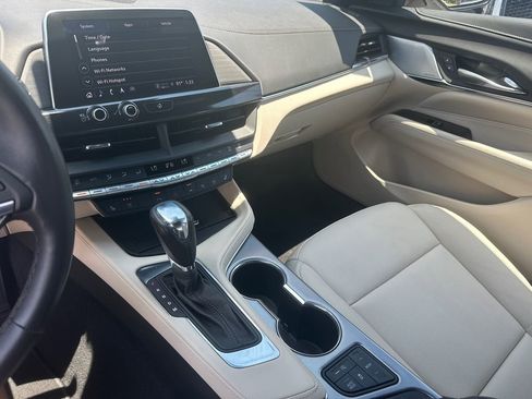 Certified 2025 Cadillac CT4 Premium Luxury RWD image 30