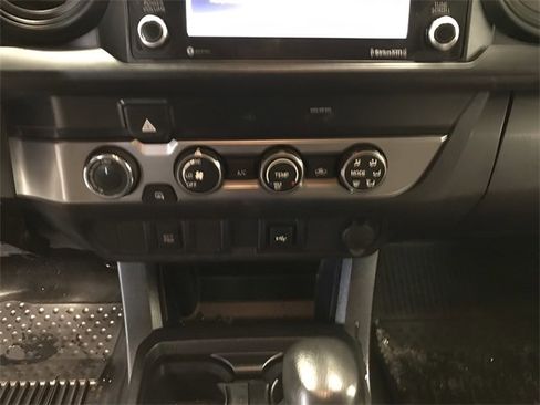 Certified 2020 Toyota Tacoma SR image 16