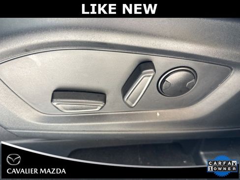 Used 2025 Ford Explorer Active image 13