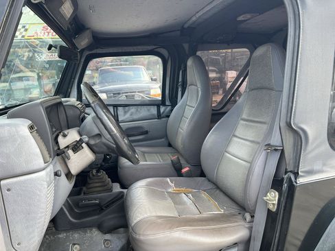 Used 1997 Jeep Wrangler SE AWD/4WD image 13