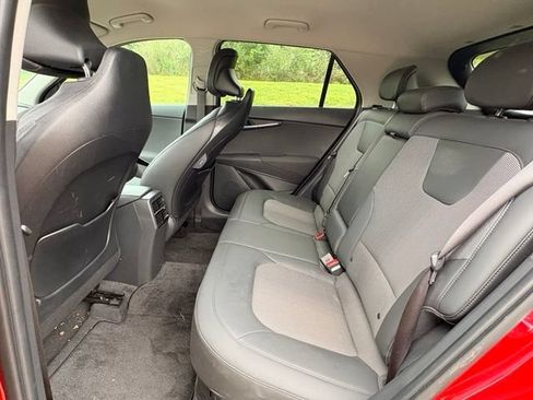 Used 2025 Kia Niro EX FWD image 10