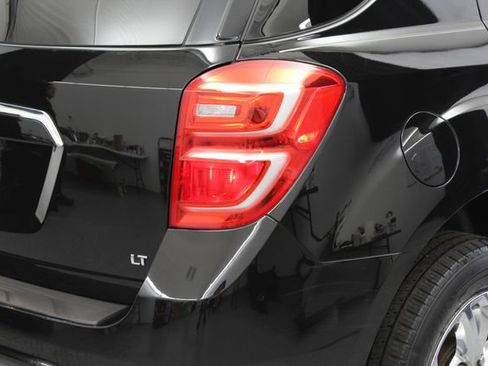 Used 2017 Chevrolet Equinox LT w/ Convenience Package FWD image 9