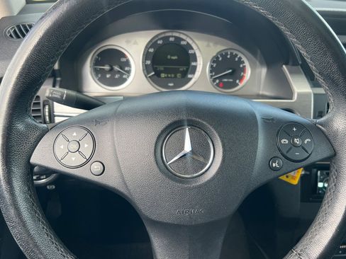 Used 2010 Mercedes-Benz GLK 350 4MATIC image 18