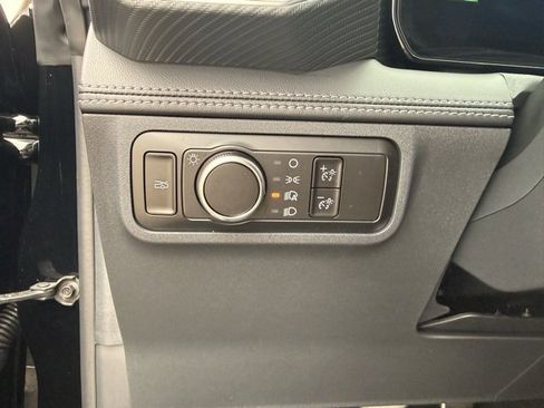 Used 2024 Ford Mustang GT Premium image 18