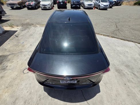 Used 2018 Toyota Mirai FWD image 16