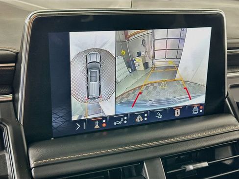 Certified 2024 GMC Yukon AT4 w/ Technology Package AWD/4WD image 18